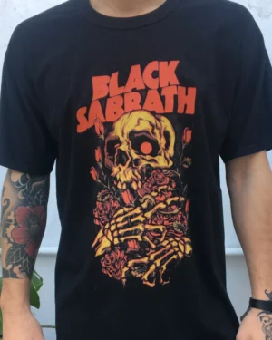 Remera Regular «Black sabbath»