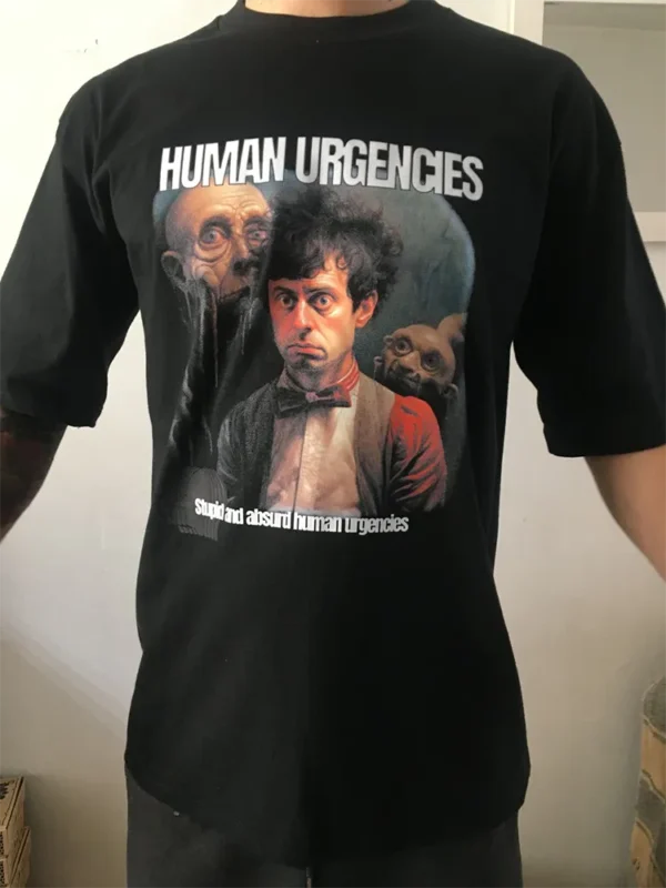 remera negra con estampa Human Urgences