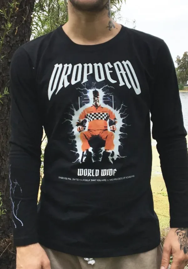Remera negra mangas largas con estampa de película Shocker